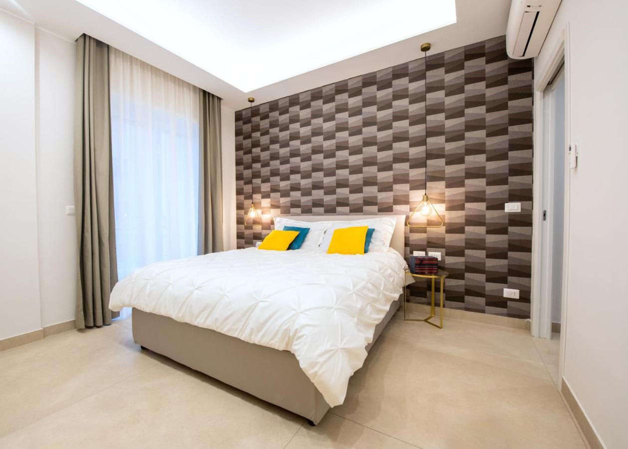 Napoli City Center - Appartamenti E Camere Екстер'єр фото
