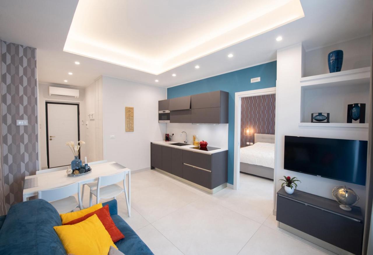 Napoli City Center - Appartamenti E Camere Екстер'єр фото