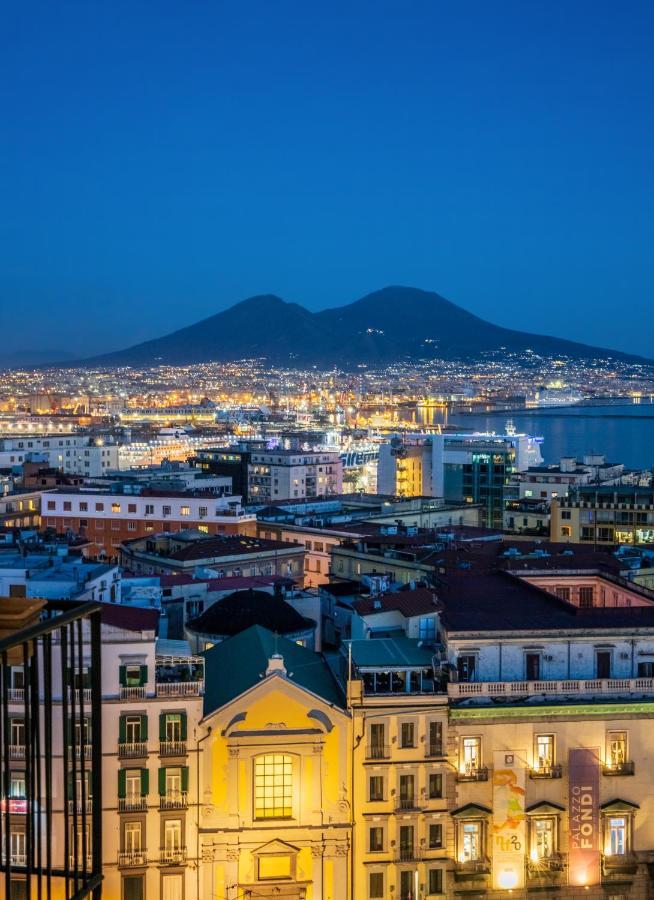 Napoli City Center - Appartamenti E Camere Екстер'єр фото