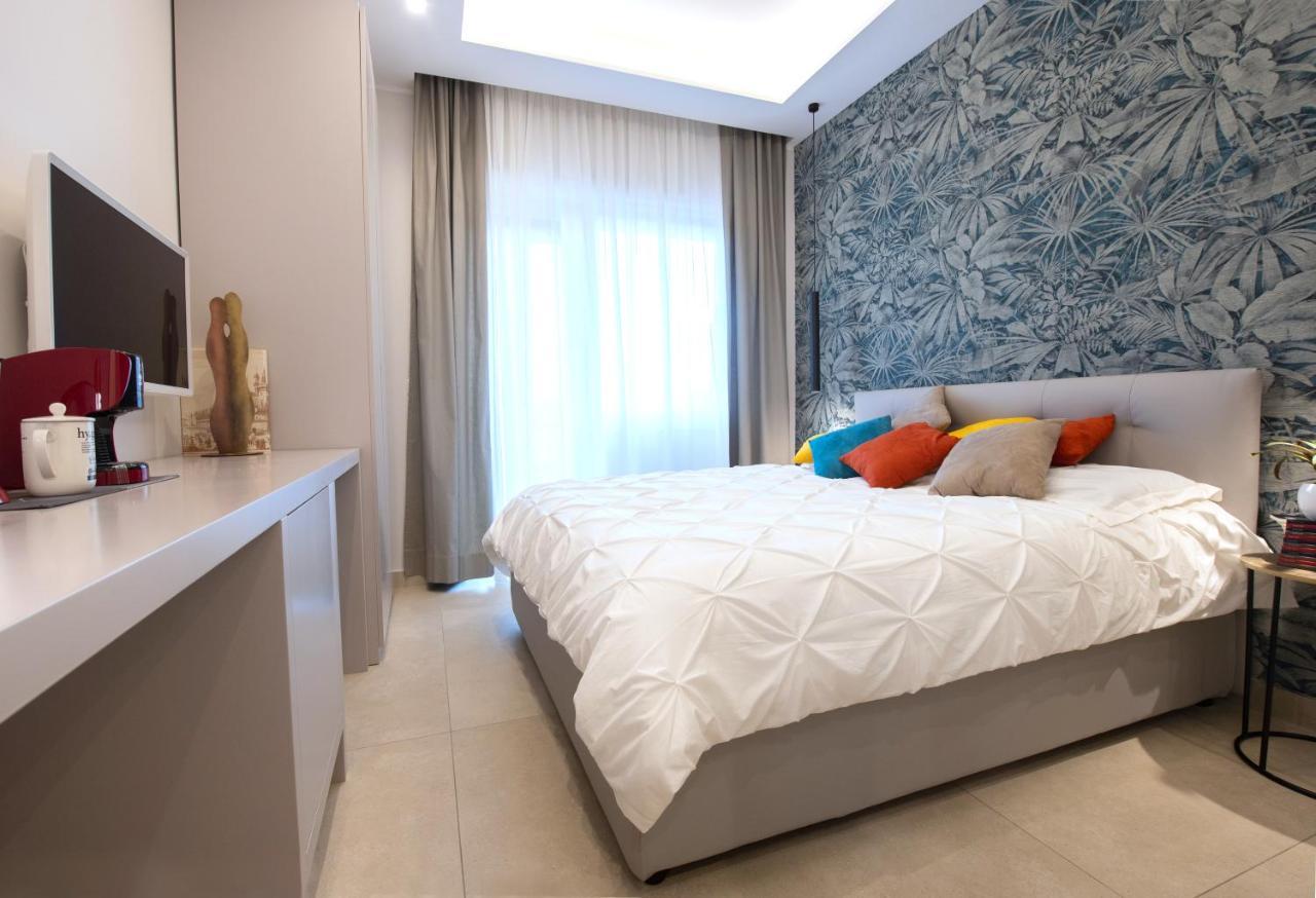 Napoli City Center - Appartamenti E Camere Екстер'єр фото