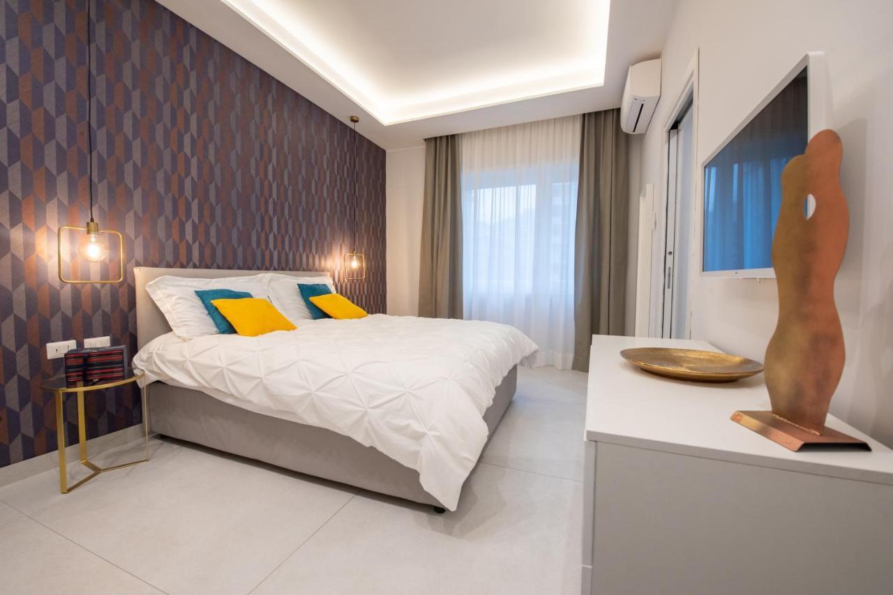 Napoli City Center - Appartamenti E Camere Екстер'єр фото