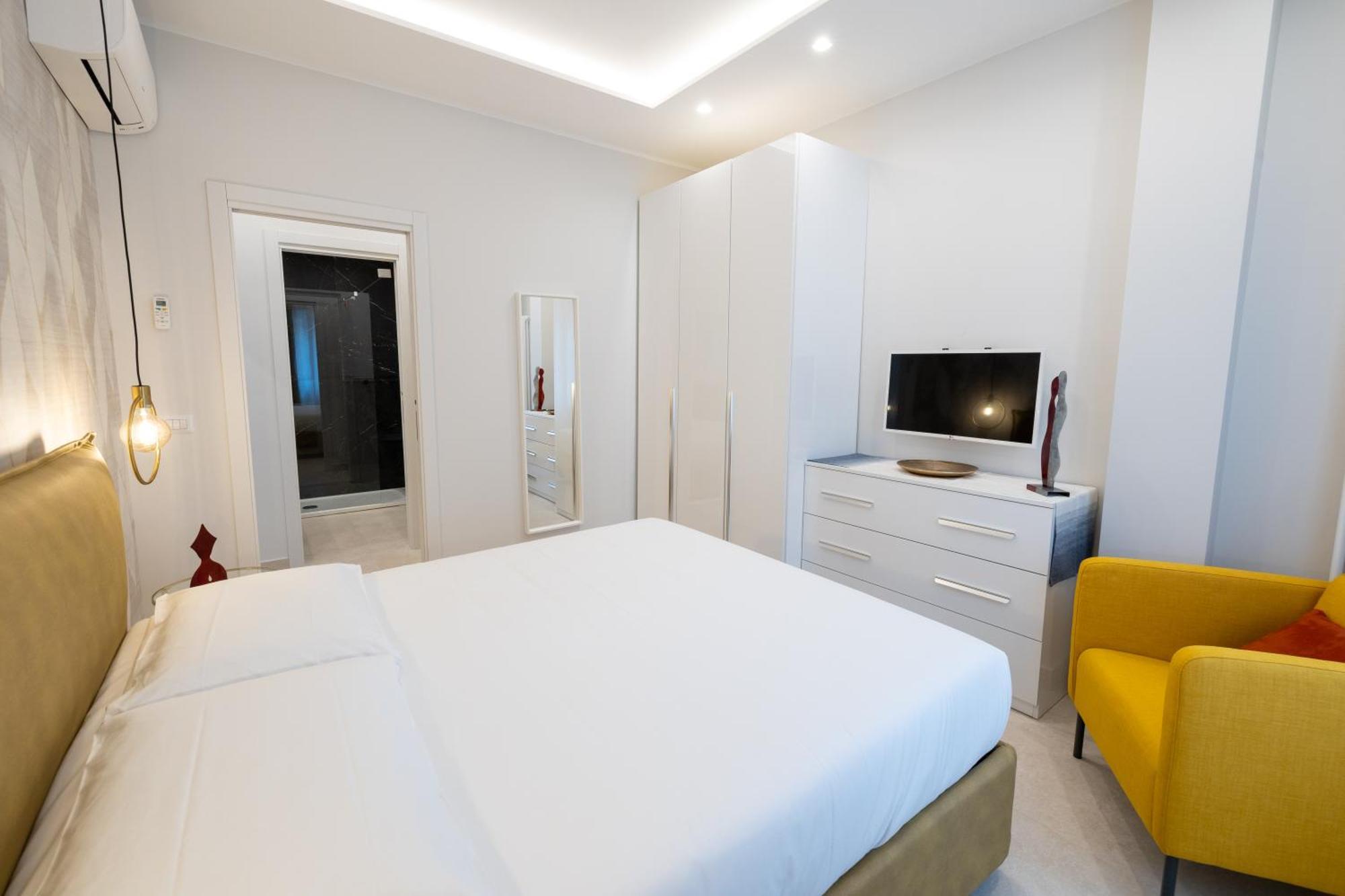 Napoli City Center - Appartamenti E Camere Екстер'єр фото