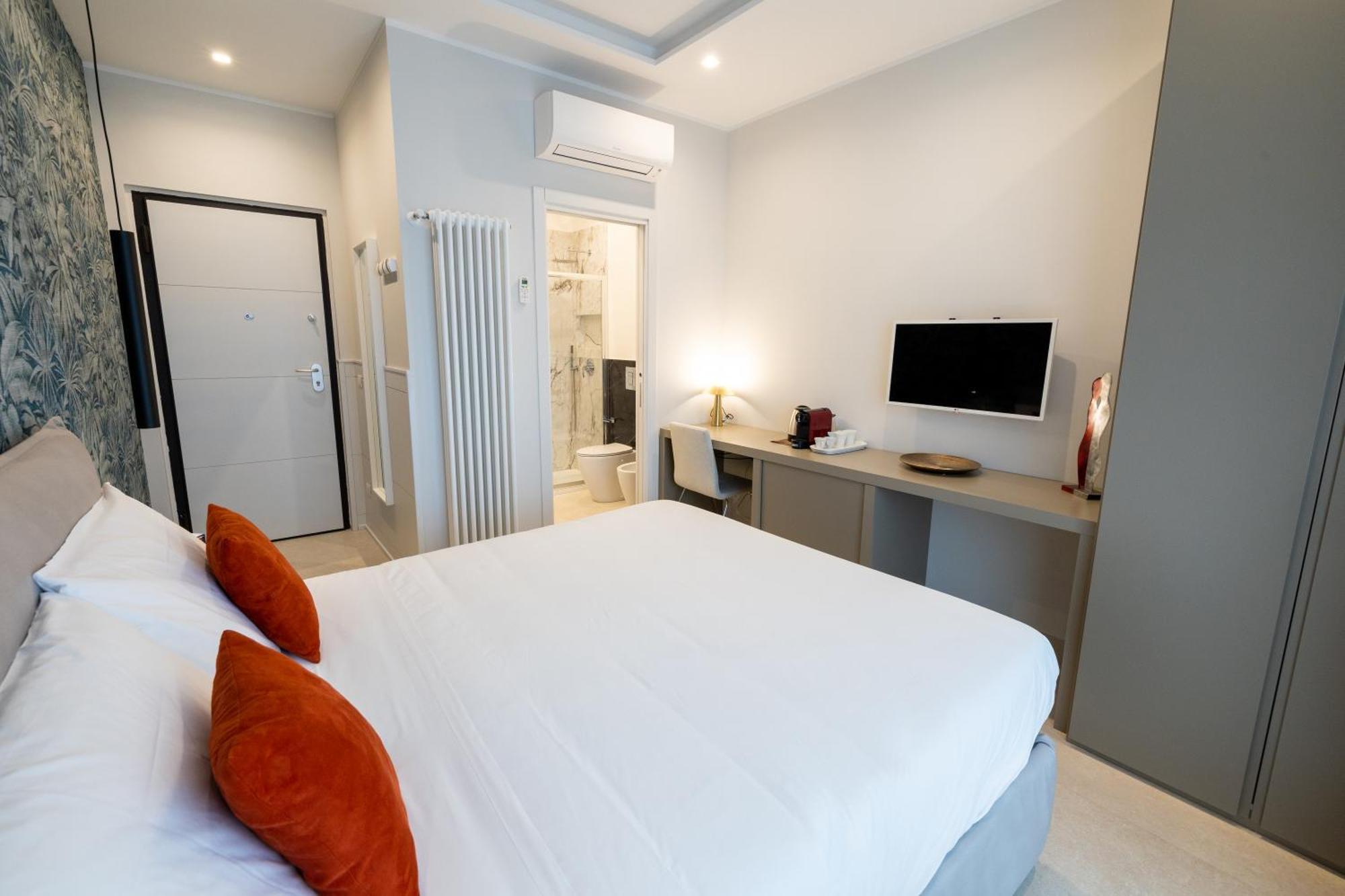 Napoli City Center - Appartamenti E Camere Екстер'єр фото